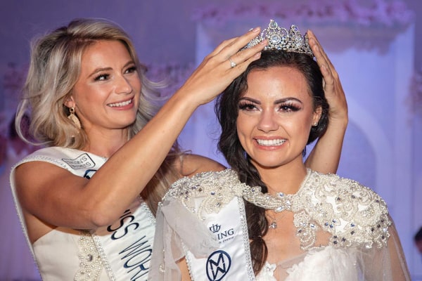 Brenda Felicia Muste Miss World Netherlands 2019